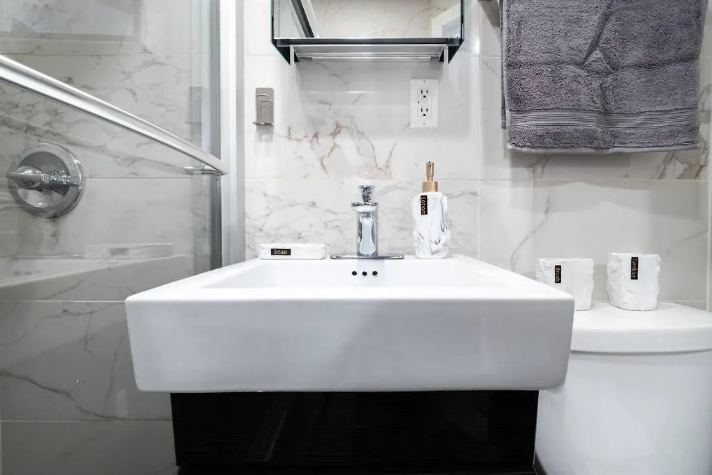 69-3C Stylish Lower East East 1Br Apt Brand New New York